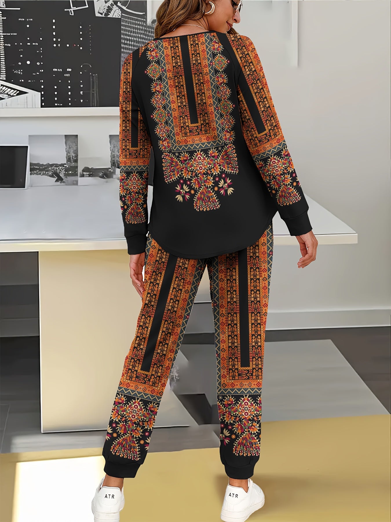 2pcs Set Women's V-neck Micro-elastic Digital Positioning Print Long Sleeve Long Pants Suit